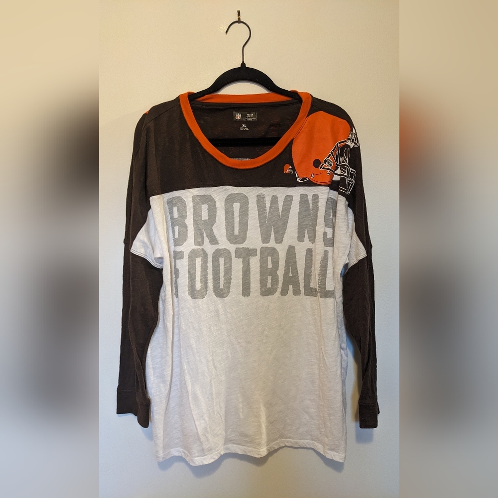 Cleveland Browns NFL Team Apparel Football Jersey Style Long Sleeved T-Shirt XL